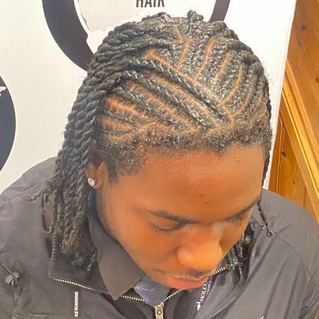 Natural styling detail by HairByMena